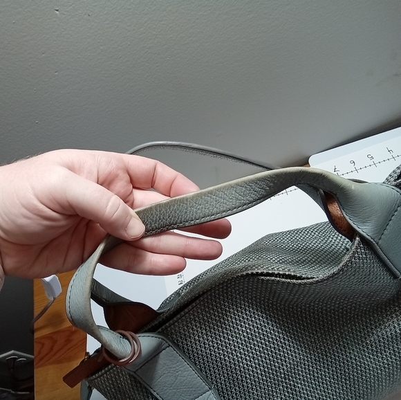 FOSSIL blues and creams purse by Fossil - Picture 3 of 6